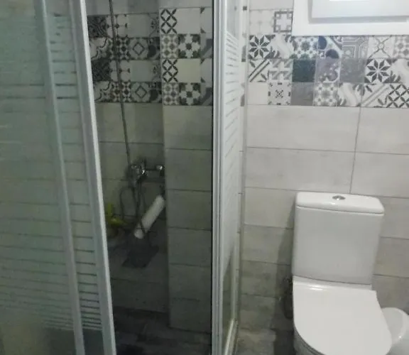 Philipps Aprts With Balcony *